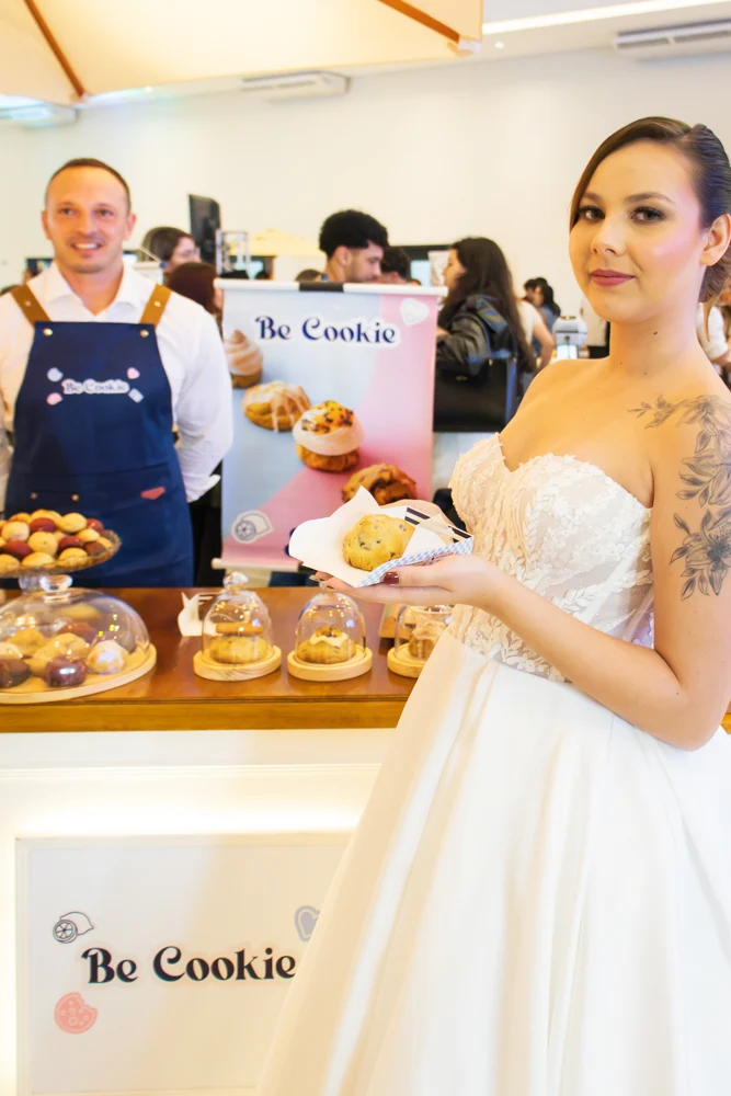 Carrinho da Be Cookie em uma exposição de eventos e casamentos